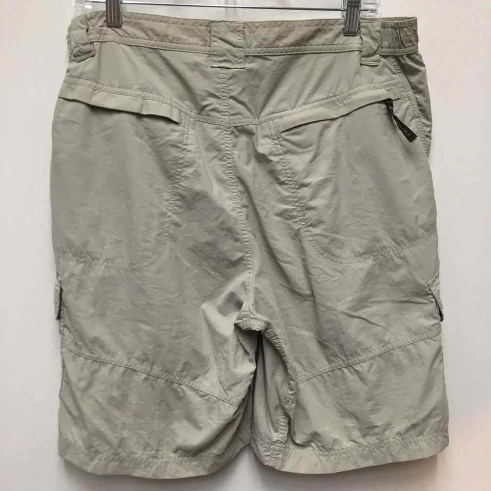 Columbia Titanium Omni Dry Cargo Shorts Medium Tan Packable Outdoors Hiking